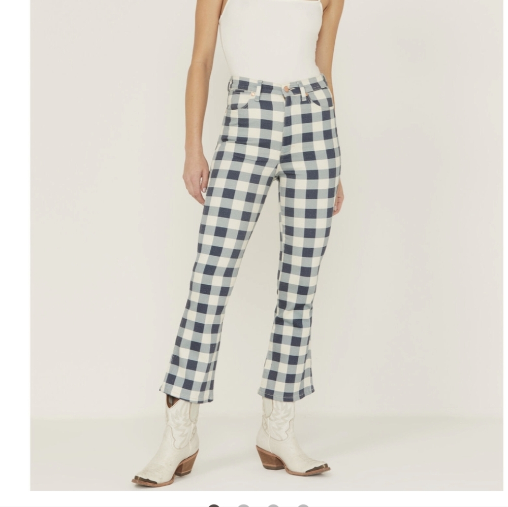 Wrangler Women's Blue and White Checkered High-Rise Flare Jeans Sz 27